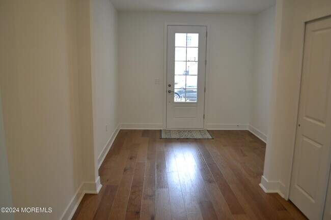 Building Photo - 166 Woolley Ct