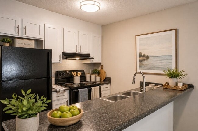 Building Photo - Huntersville Apartment Homes