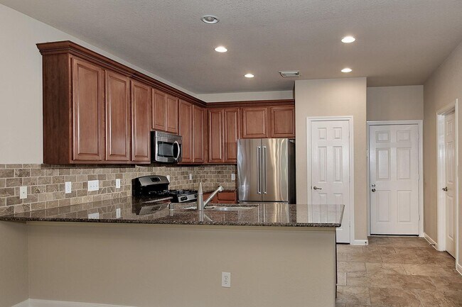 Building Photo - 63 Avenswood Pl