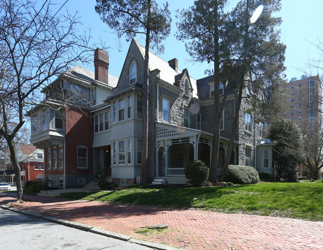 Foto principal - 1315 Delaware Ave