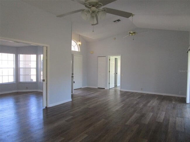 Foto del edificio - 8826 Kilmer Way