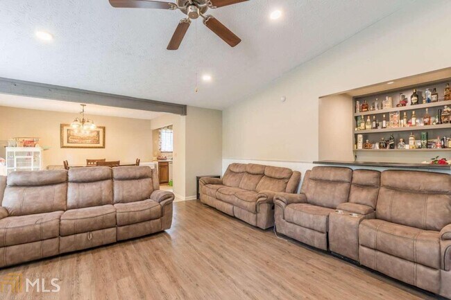 Building Photo - 2306 Landings Ct