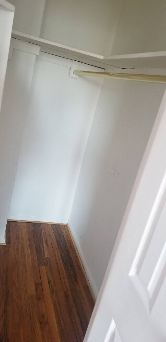 Foto del edificio - 742 E 58th St