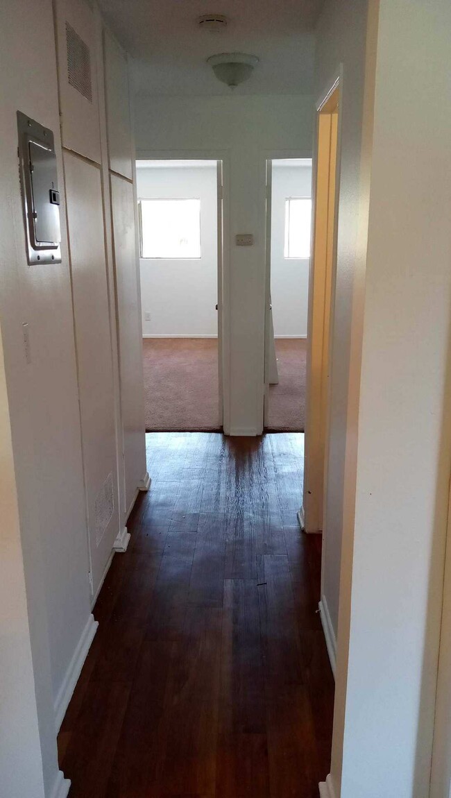 Foto del edificio - 1140 N Leisure Ct
