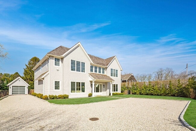 Building Photo - 82 Halsey Ln