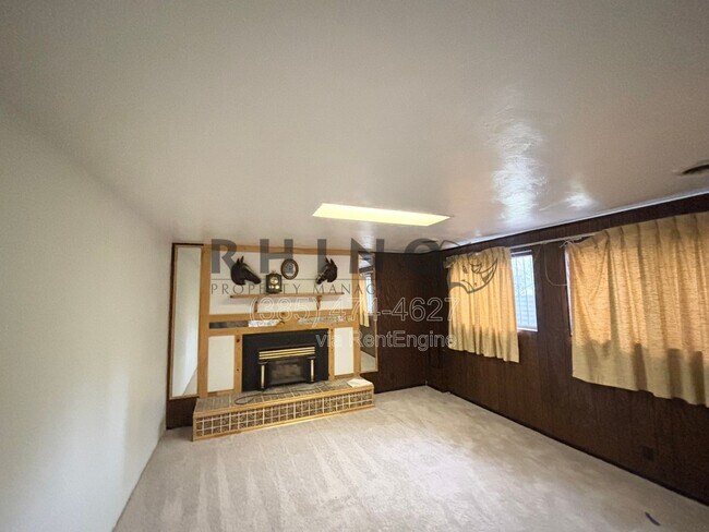 Foto del edificio - 825 W Arapahoe Ave