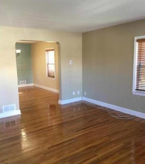 Foto del edificio - 853 Bosley Ave