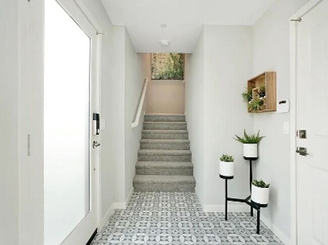 Foto del edificio - 13480 Lopelia Meadows Pl