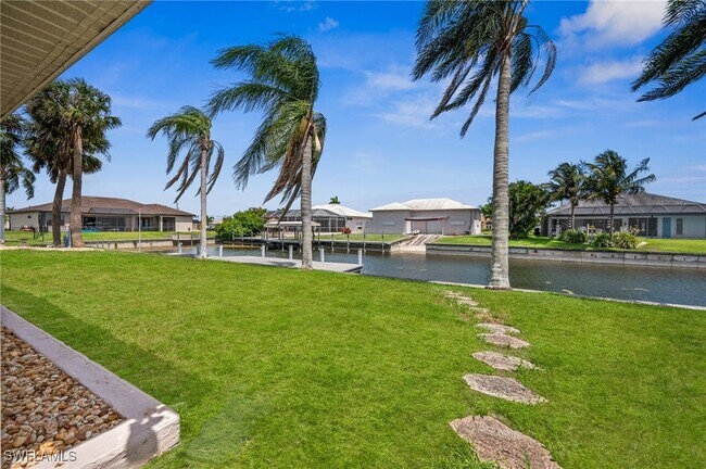 Foto del edificio - 516 SW 8th St