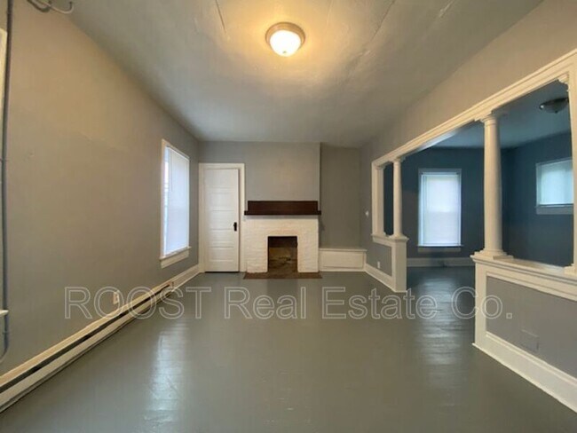 Foto del edificio - 210 Volkenand Ave