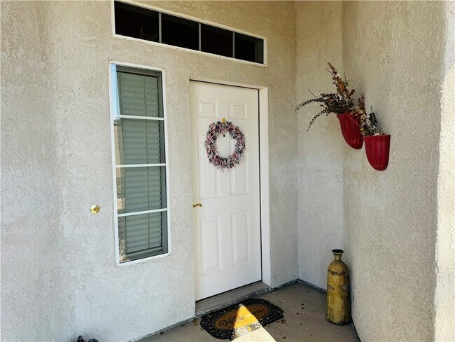 Building Photo - 2057 Sandtrap Ln