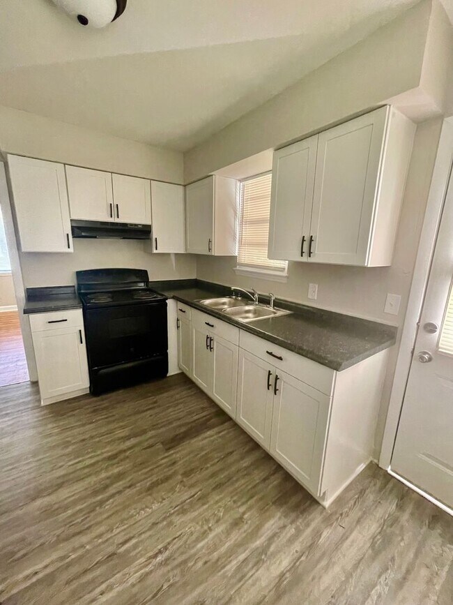 Foto del edificio - Newly renovated Ranch style 3 bedroom 1 ba...