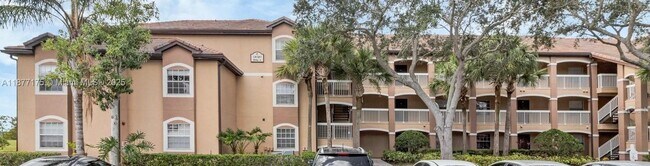 Building Photo - 13929 Fairway Island Dr