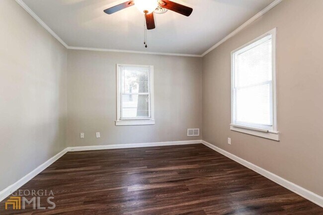 Foto del edificio - 3993 Forrest Ct