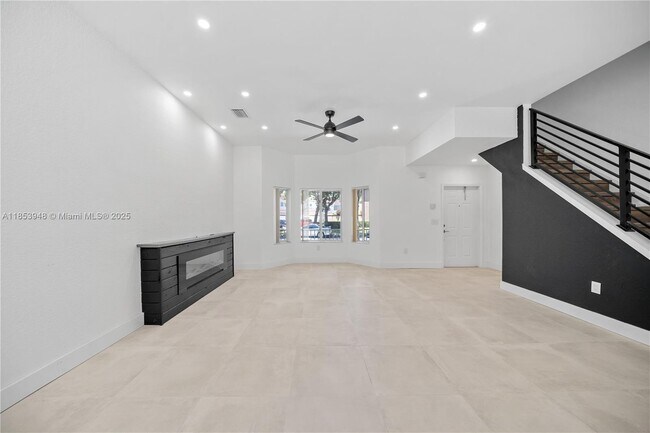 Foto del edificio - 2414 SE 21st St