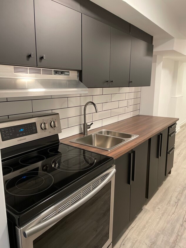 116 Terra Rd Unit Basement, Vaughan, ON L4L 3J5 Apartments 116 Terra Rd Vaughan, ON