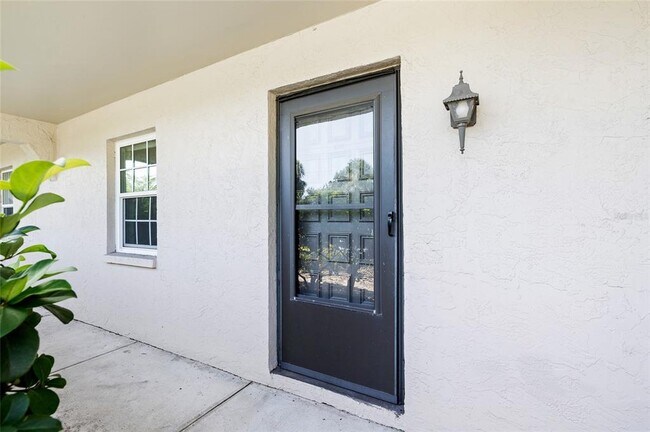 Building Photo - 8765 Bardmoor Blvd