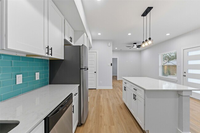 Foto del edificio - 5420 Elysian St