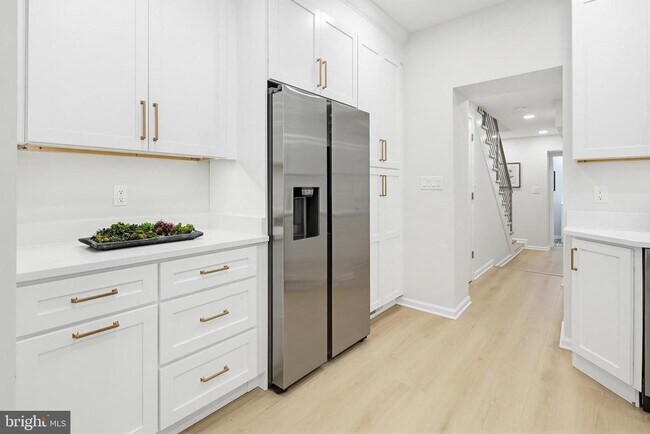 Foto del edificio - 843 E Lombard St
