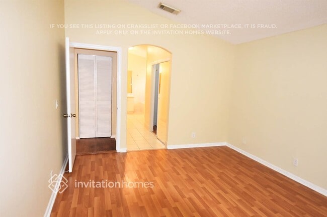 Foto del edificio - 4912 SW 32nd Way