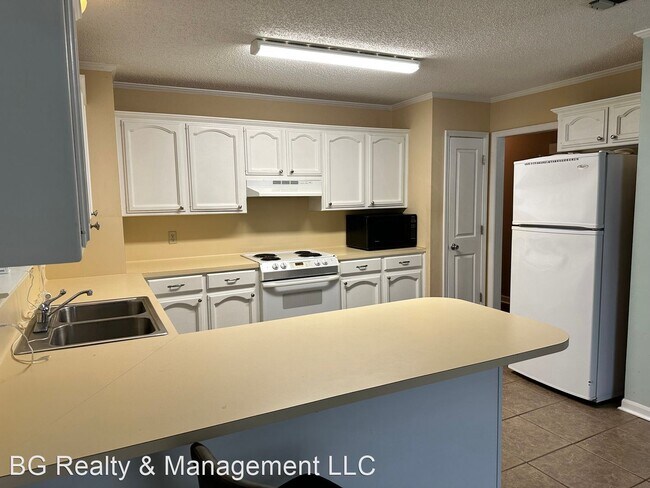Building Photo - 3 br, 2 bath House - 4075 Nelson Street