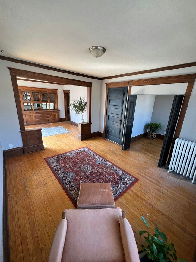 Foto del edificio - 984 Wakefield Ave