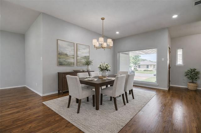 Foto del edificio - 9036 Clearwater Dr