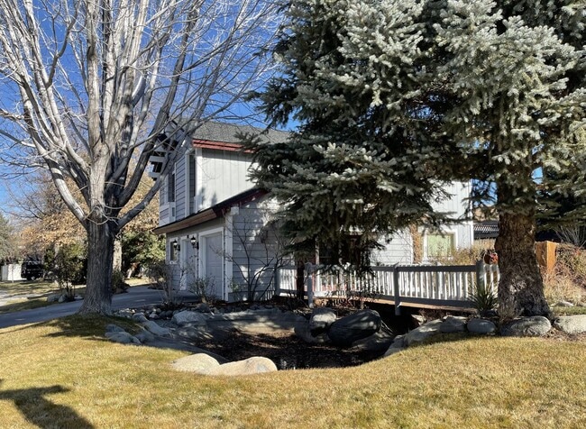 Building Photo - Southwest Reno Charmer