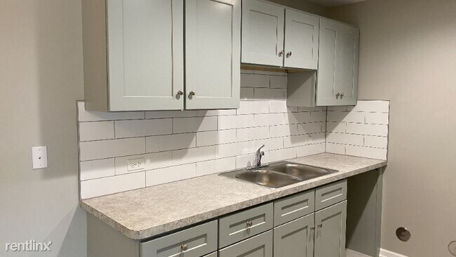 Building Photo - 2 br, 1 bath Condo - 9958 S 84th Ter Unit ...
