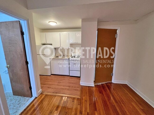Building Photo - 1 bedroom in Boston MA 02134