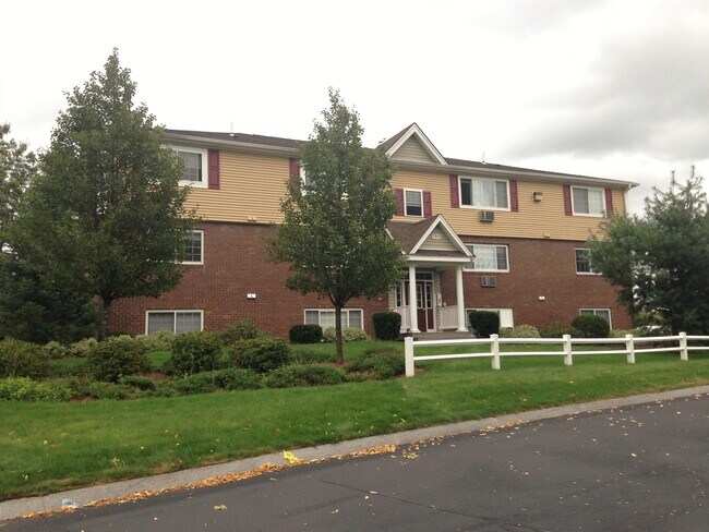 Foto del edificio - 3951 Brown Ave