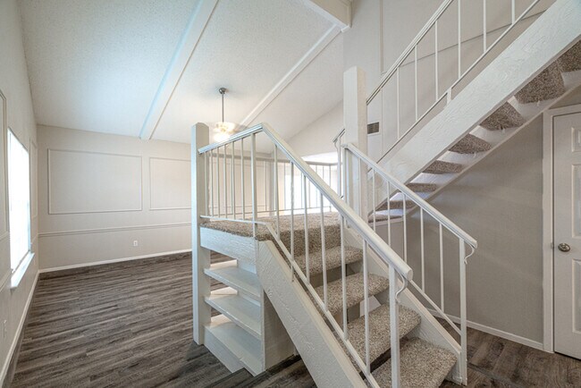 Foto del edificio - 1121 Via Del Rey