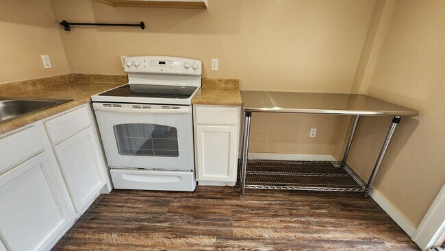 Foto del edificio - 223 NW 24th St