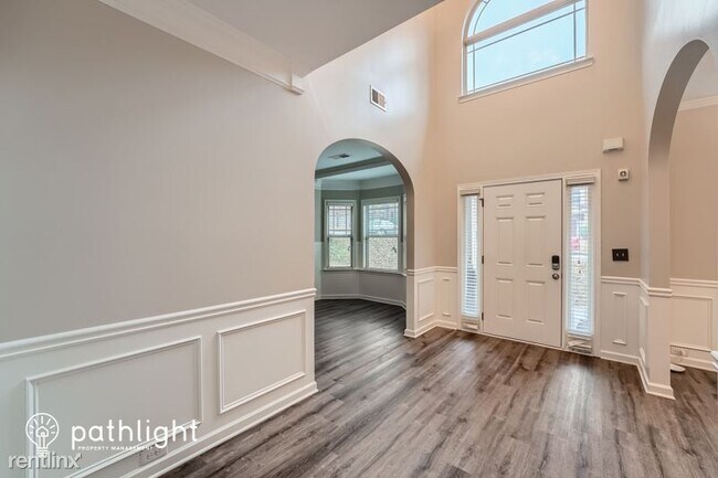 Foto del edificio - 5 br, 3 bath House - 4025 Trimrose Court UNIT