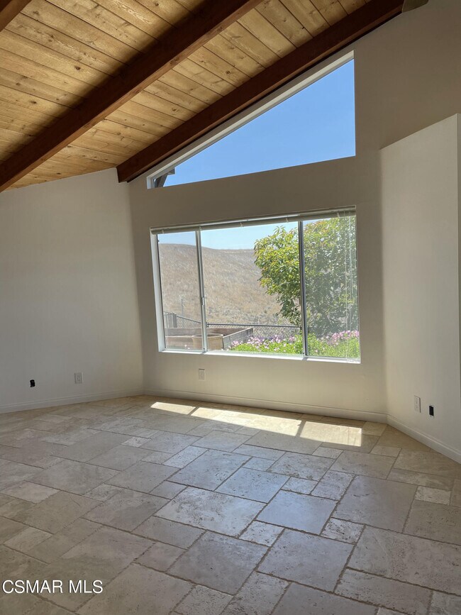 Foto del edificio - 1558 Grissom St