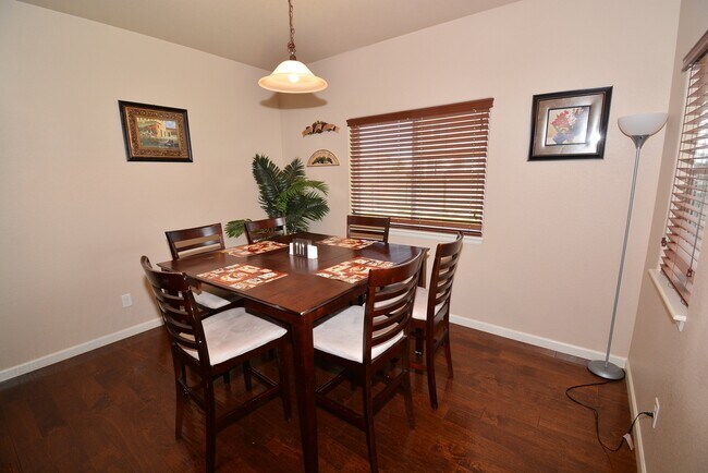 Foto del edificio - 6661 Alliance Loop