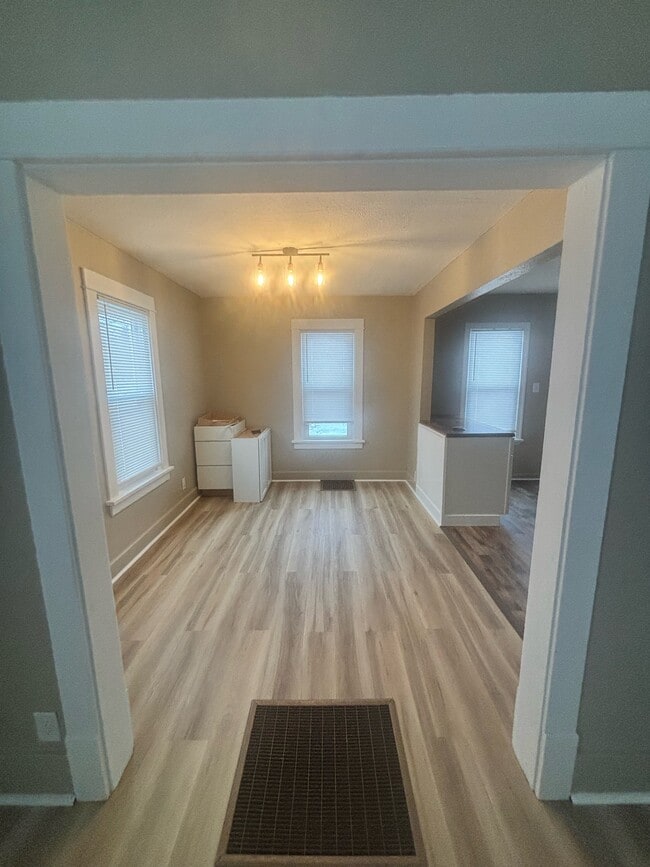 Foto del edificio - 352 Springfield Ave