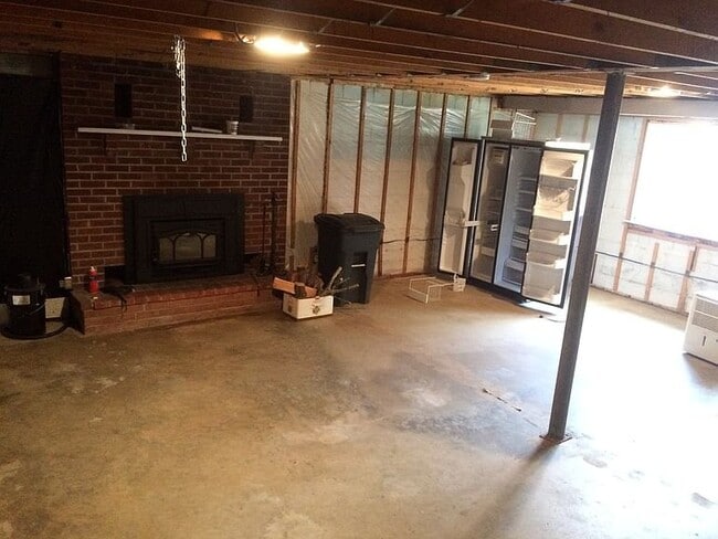 Building Photo - 1437 Dudley Mountain Rd