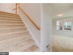 Primary Photo - 33 Green St