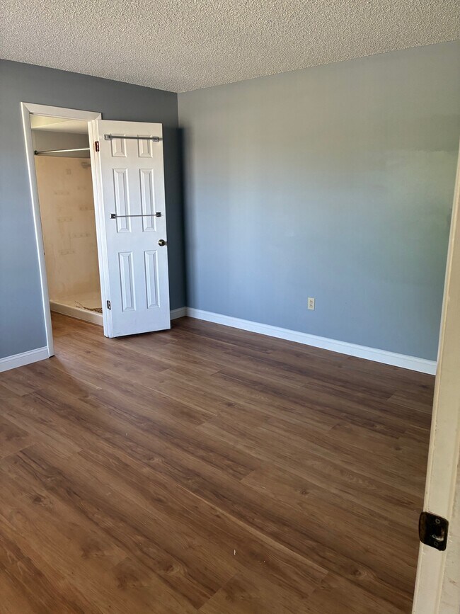 Foto del edificio - 158 Windtree Ln