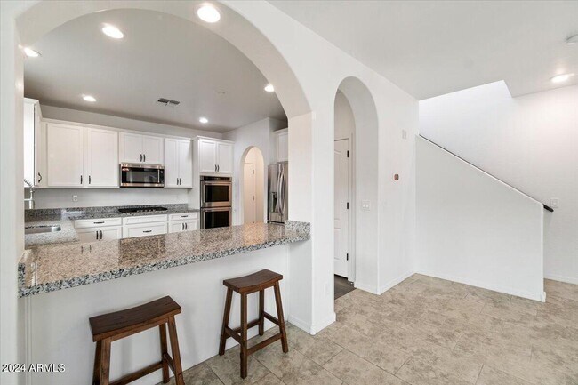 Foto del edificio - 12318 W Cactus Blossom Trail