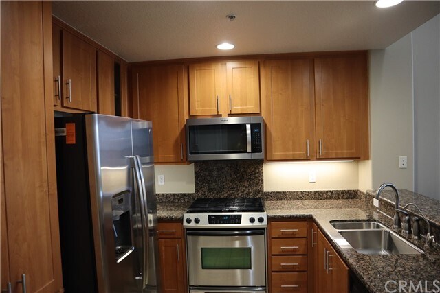 Foto del edificio - 12664 Chapman Ave