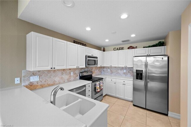 Foto del edificio - 6815 Ascot Dr