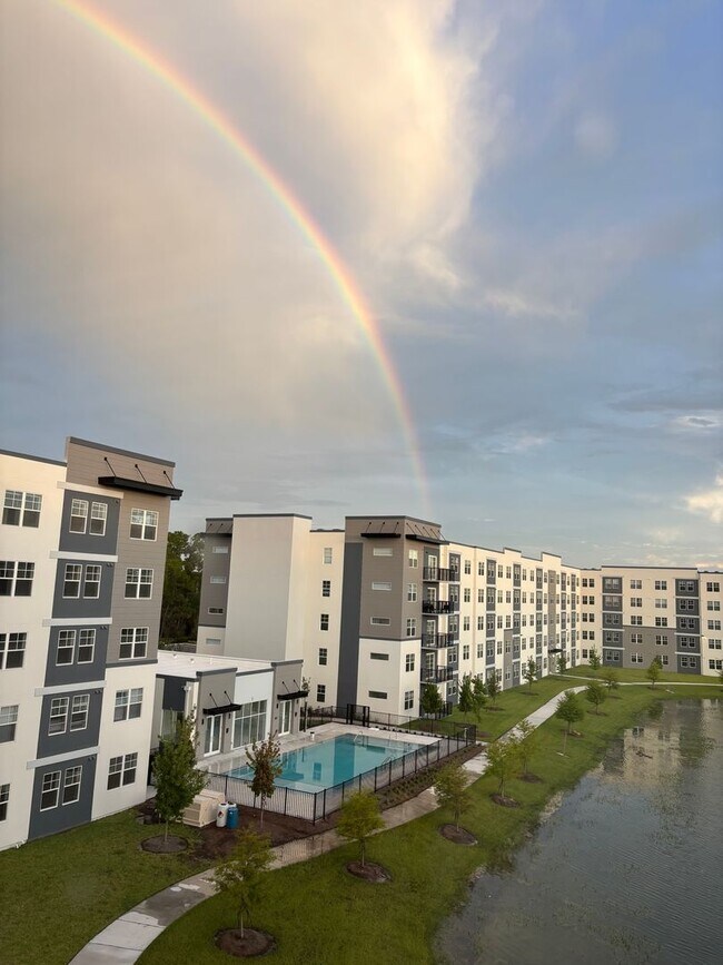 Foto del edificio - Beautiful and Brand New 1/1 +DEN Apartment in MILLENIA PARK