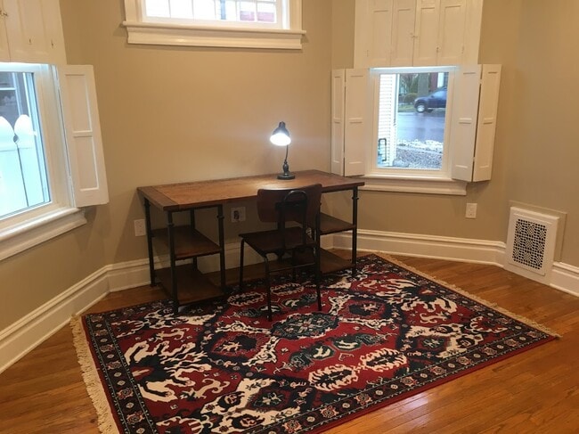 Office - 128 Walnut St