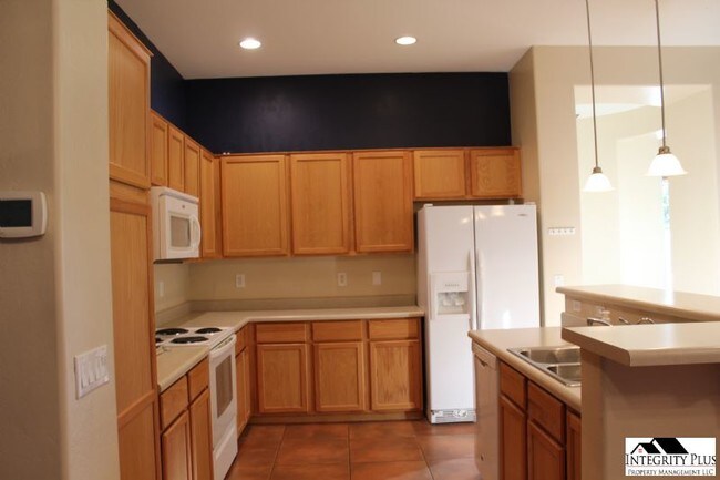 Building Photo - 294 S San Marino Loop