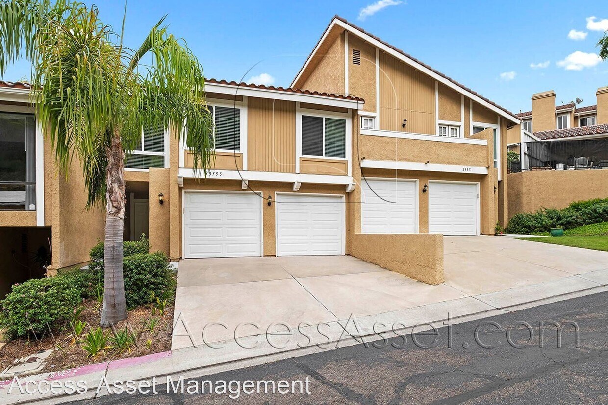 Primary Photo - 3 br, 2.5 bath House - 23355 Highcrest Rd.
