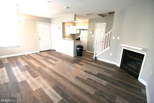 Foto del edificio - 6233 Sandpiper Ct