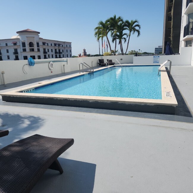 Foto del edificio - 357 Almeria Ave