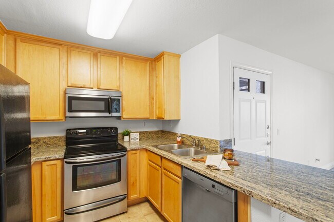Building Photo - 2320 Del Mar Way